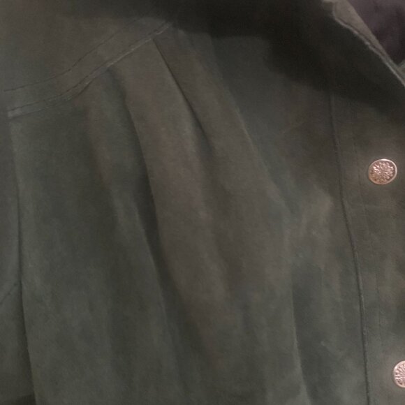 Suede suit - Picture 4 of 11